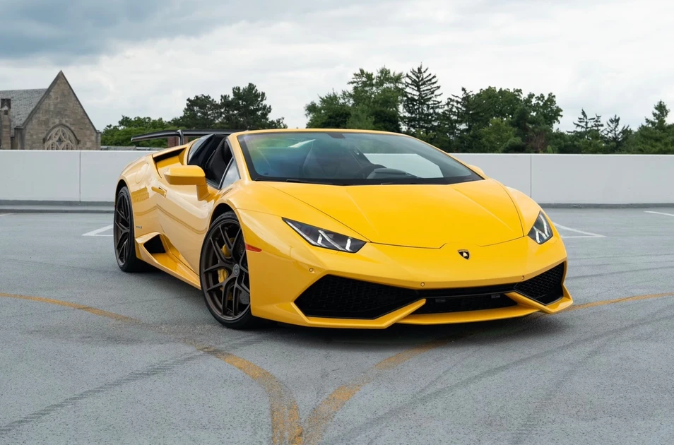 Lamborghini Rental Miami: Comparing Aventador to Other Lamborghini Models