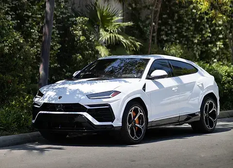 Lamborghini Urus vs Mercedes G63: Luxury SUV Rental Comparison in Miami