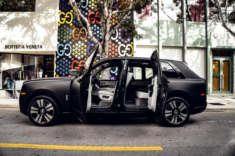 Luxury Chauffeur Services Miami: Chauffeur Car Hire