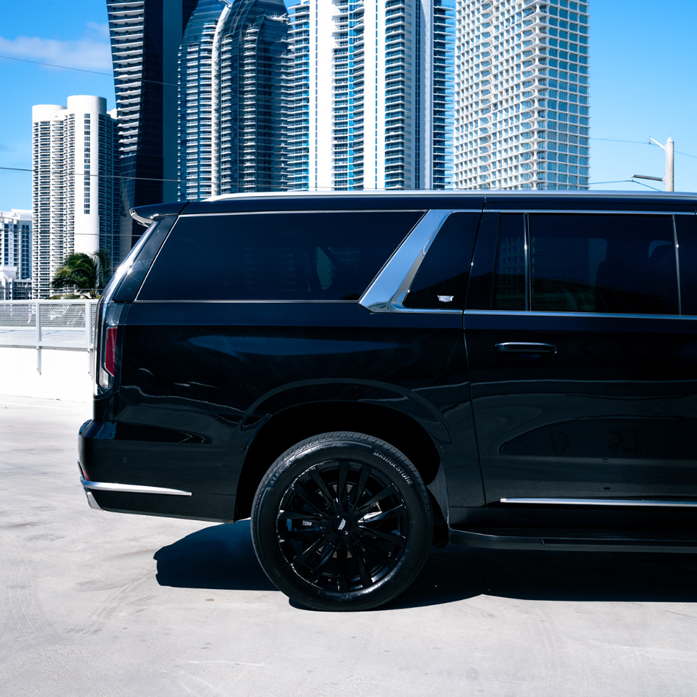 Cadillac Escalade ESV - Image 6