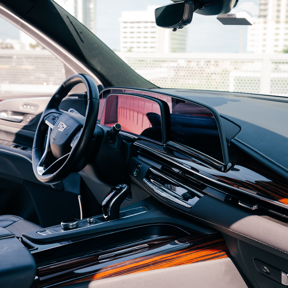 Cadillac Escalade ESV - Image 9