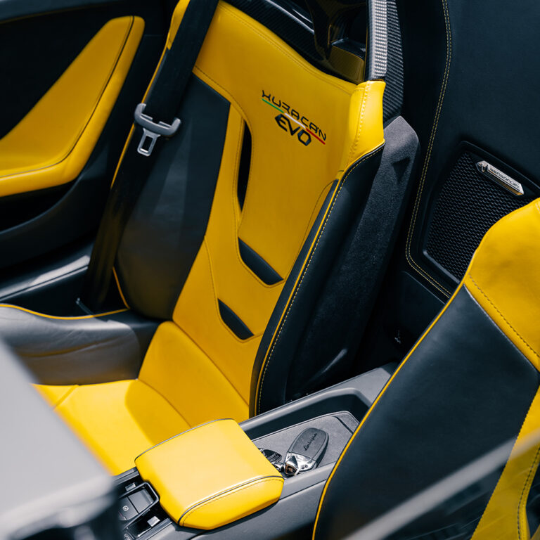 Lamborghini Huracan - Image 15