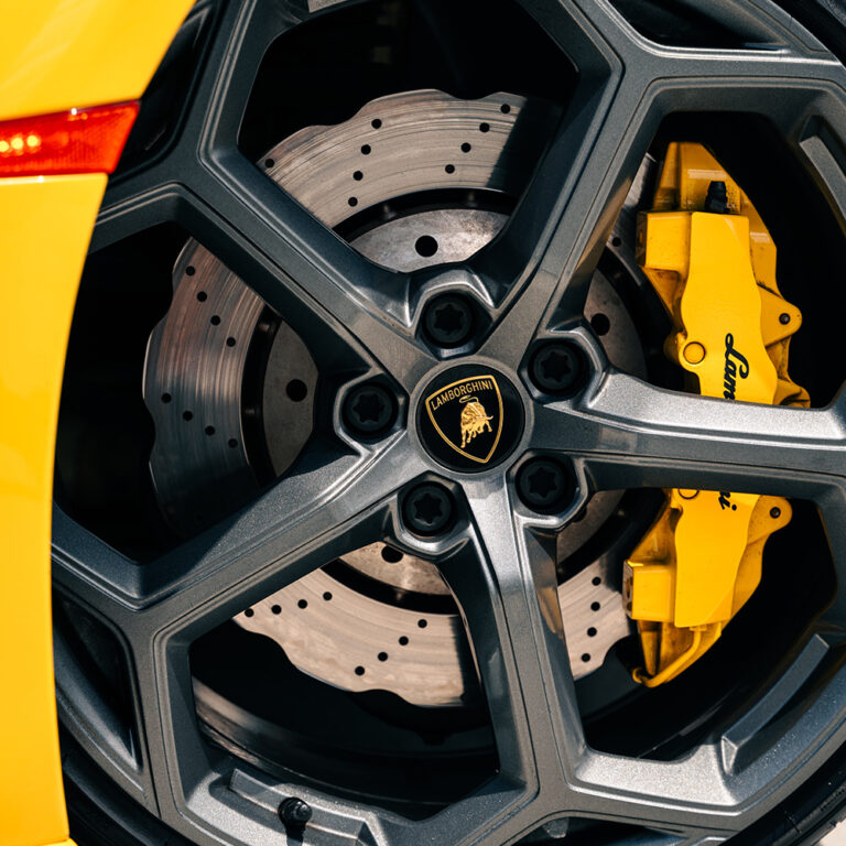 Lamborghini Huracan - Image 16