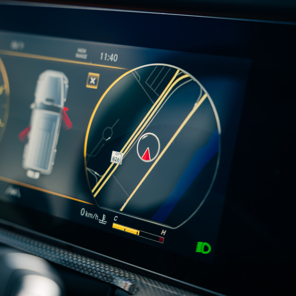 Mercedes-Benz G550 - Image 11