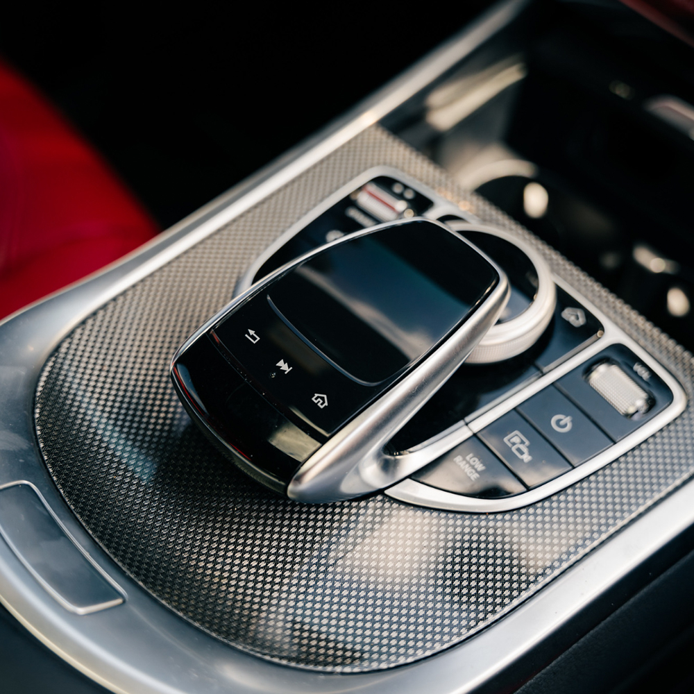 Mercedes-Benz G550 - Image 13