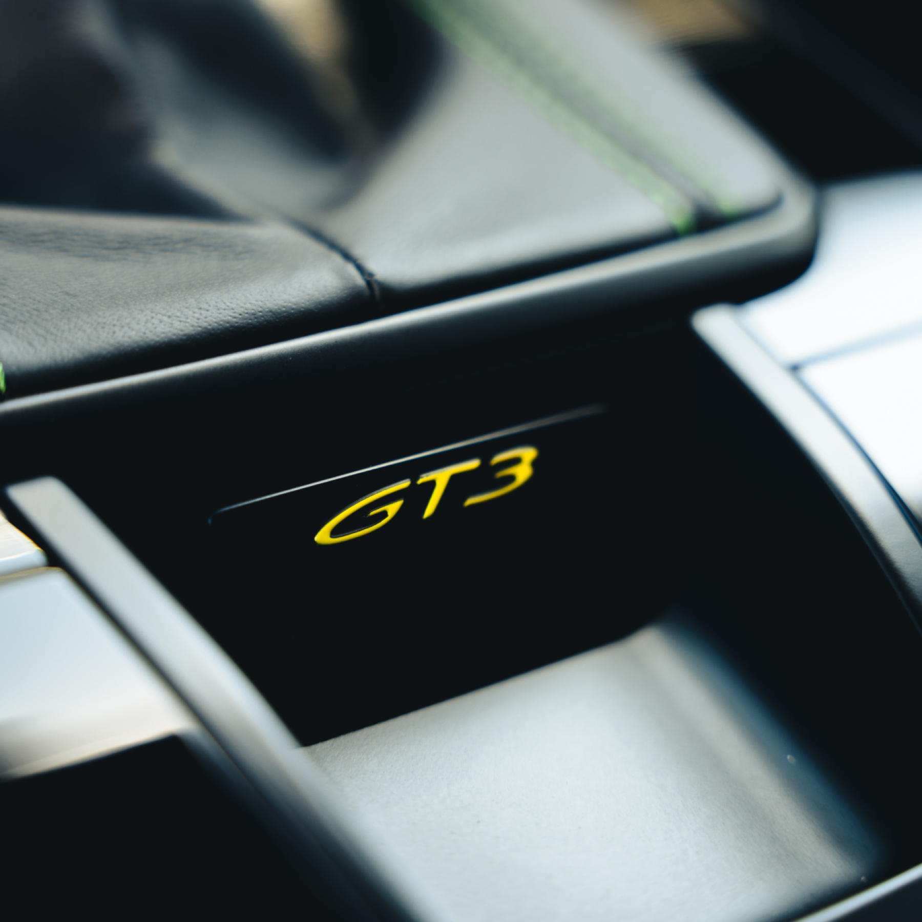 Porsche 911 GT3 - Image 9