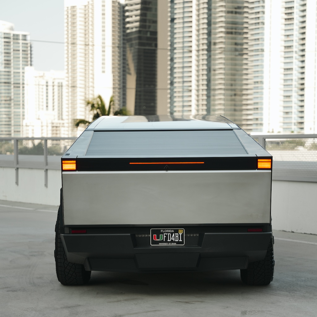 Tesla Cybertruck Cyberbeast - Image 11
