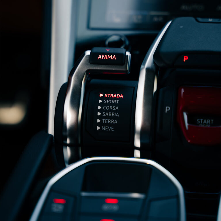 Lamborghini Urus S Blue - Image 10