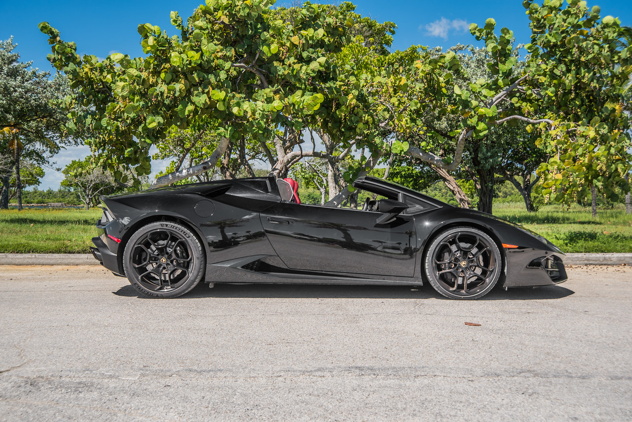 Lamborghini Huracan Black - Image 1