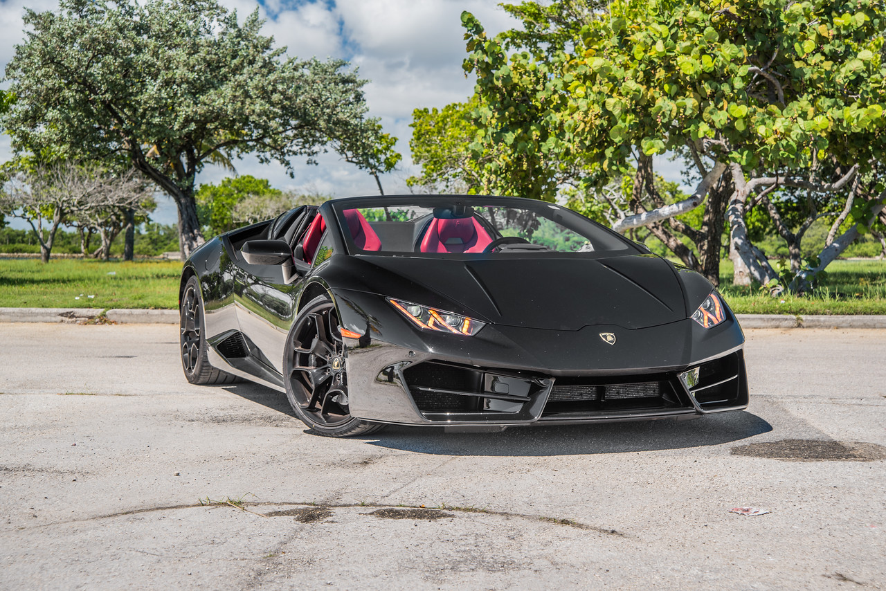 Lamborghini Huracan Black - Image 2