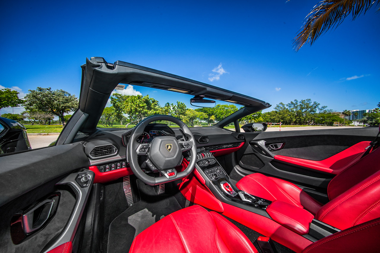 Lamborghini Huracan Black - Image 4