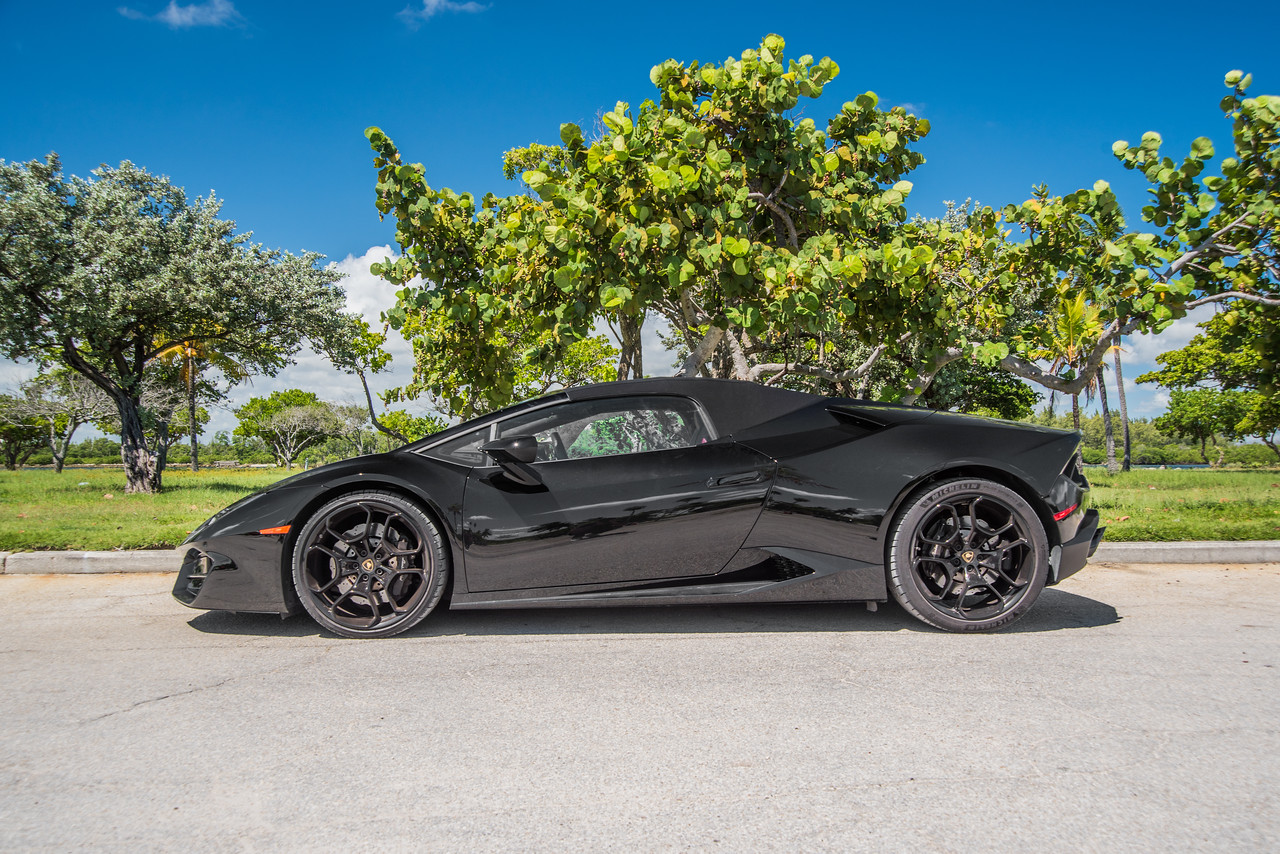 Lamborghini Huracan Black - Image 9