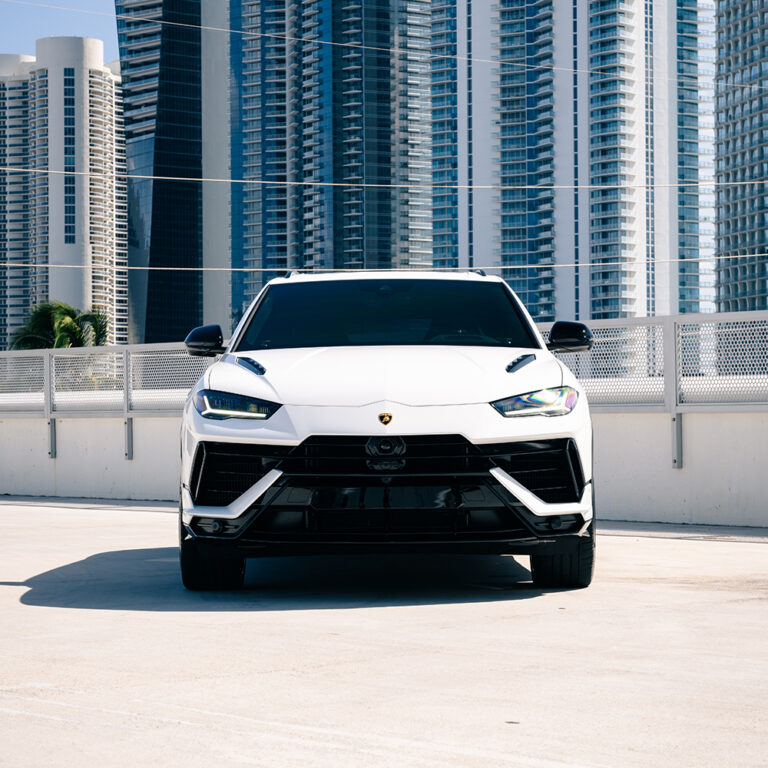 Lamborghini Urus S - Image 2