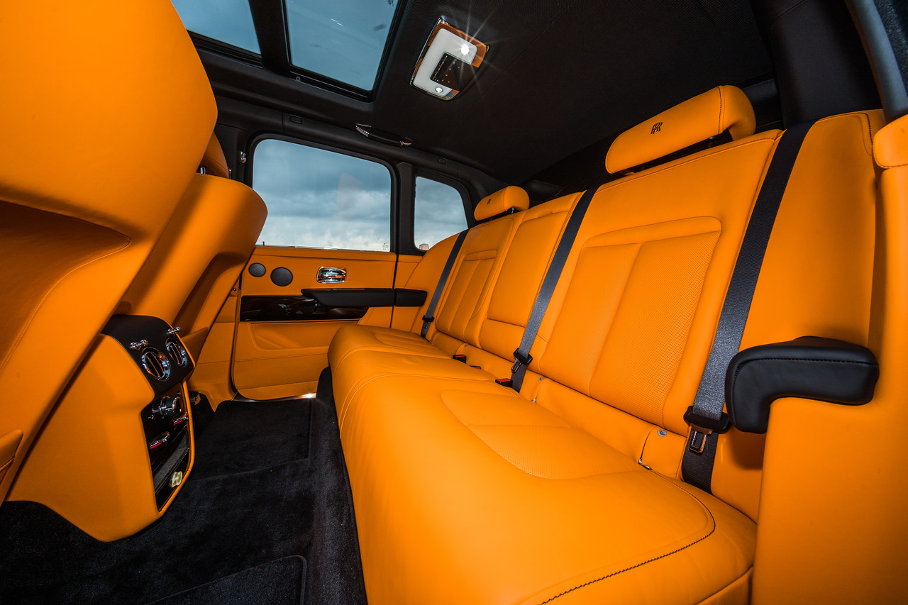 Rolls-Royce Cullinan White - Image 14