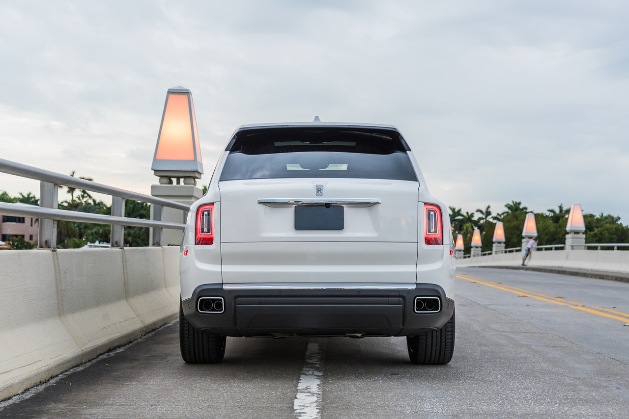 Rolls-Royce Cullinan White - Image 10
