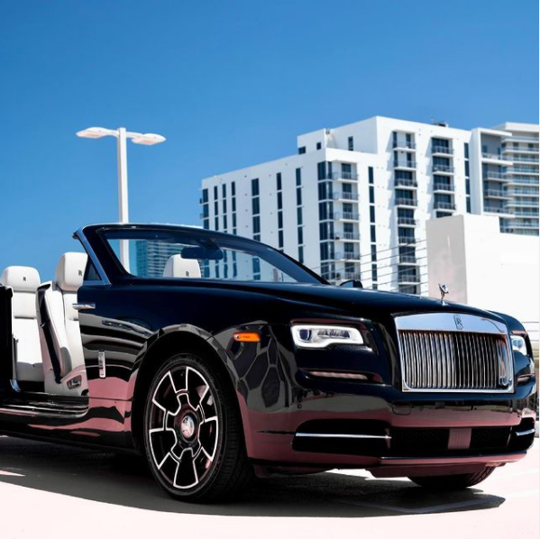 Rolls-Royce Dawn - Image 2
