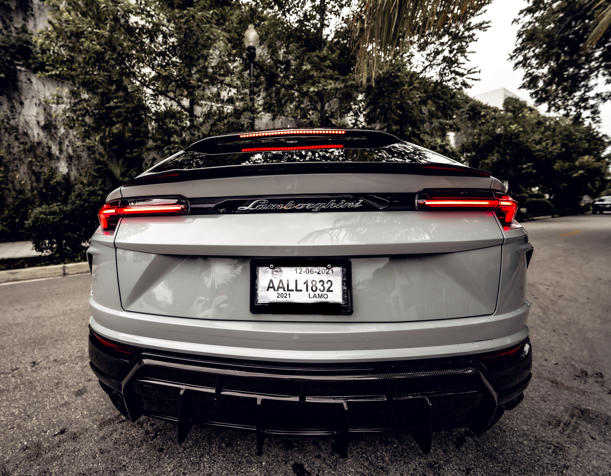 Lamborghini Urus - Image 4