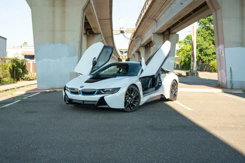 BMW i8 - Image 4