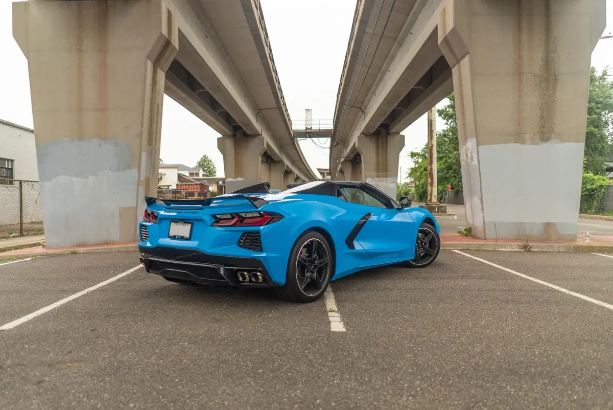 Corvette C8 - Image 2