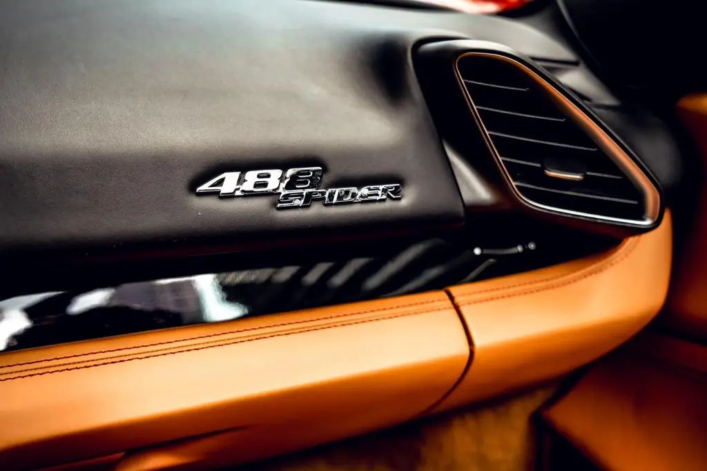 Ferrari 488 - Image 4