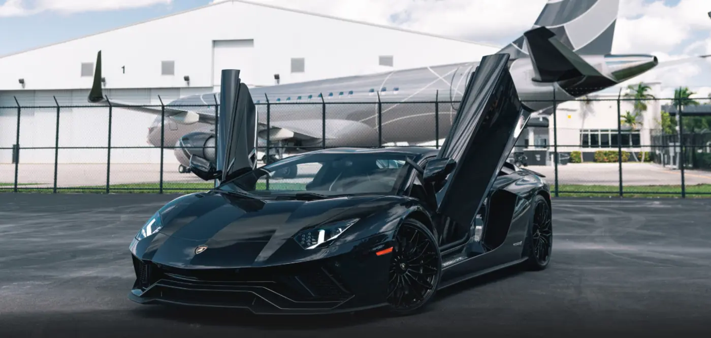 Lamborghini Aventador - Image 5