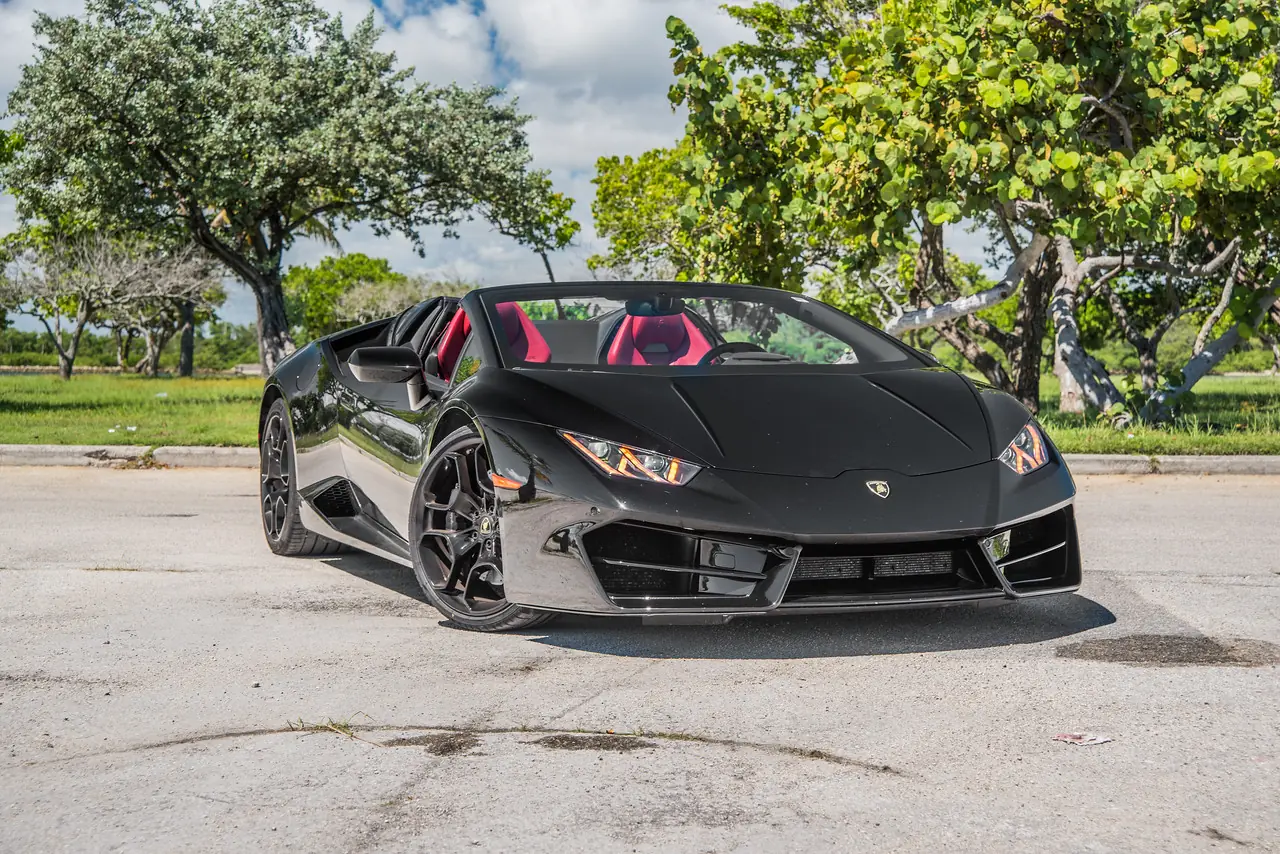 Lamborghini Huracan - Image 2