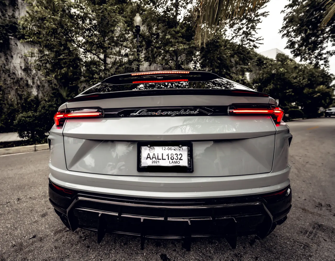 Lamborghini Urus - Image 4