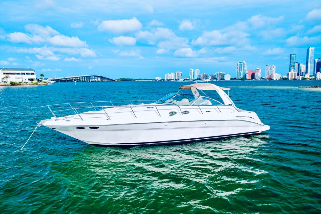 Sea Ray Express 45ft Yacht Charter Miami